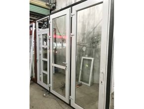 Cửa nhựa lõi thép 01