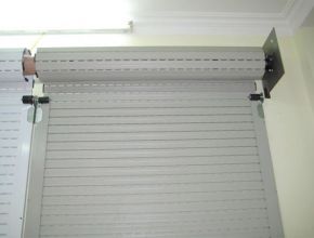 Sửa chữa, bảo dưỡng cửa cuốn tại nhà